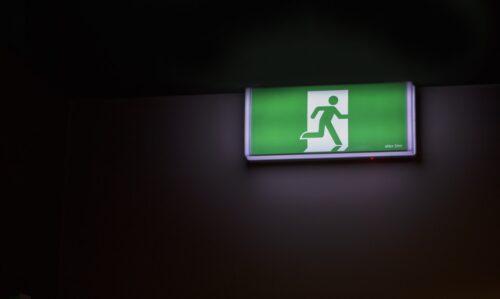 CURSO #2: Verificación Legal de Medios de Escape